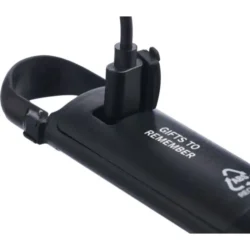 Reciklirana ABS mini svetilka s karabinom